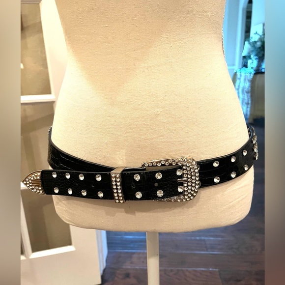Black Vegan leather Rhinestone Belt. Rhinestones Belt Buckle Bling Belt size L - Picture 1 of 13